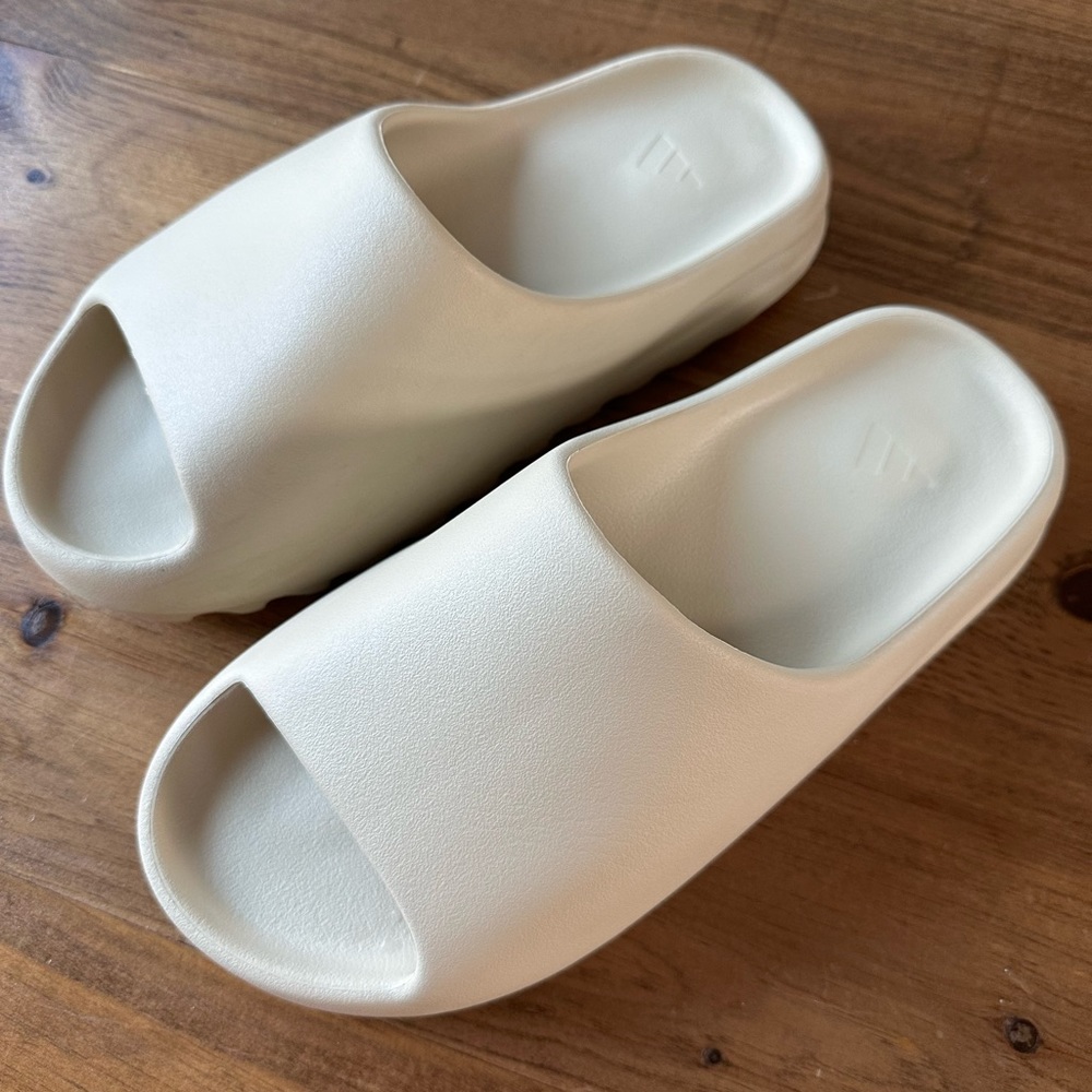Adidas Yeezy Slides